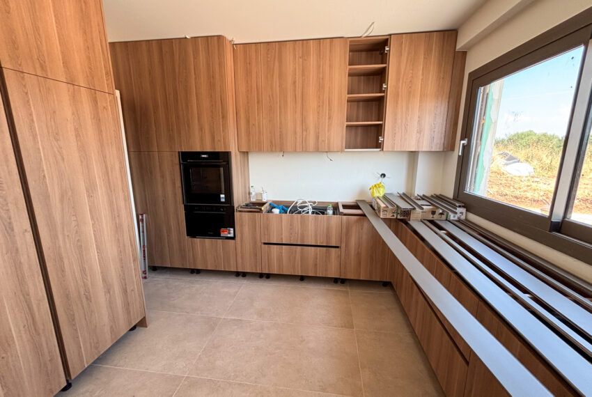 Moudania2304-20