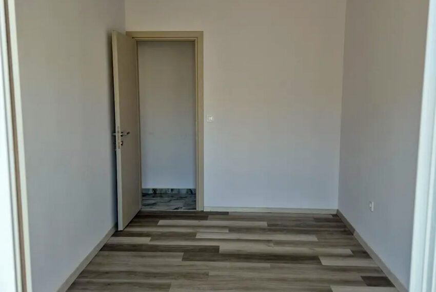 Moudania2656-11